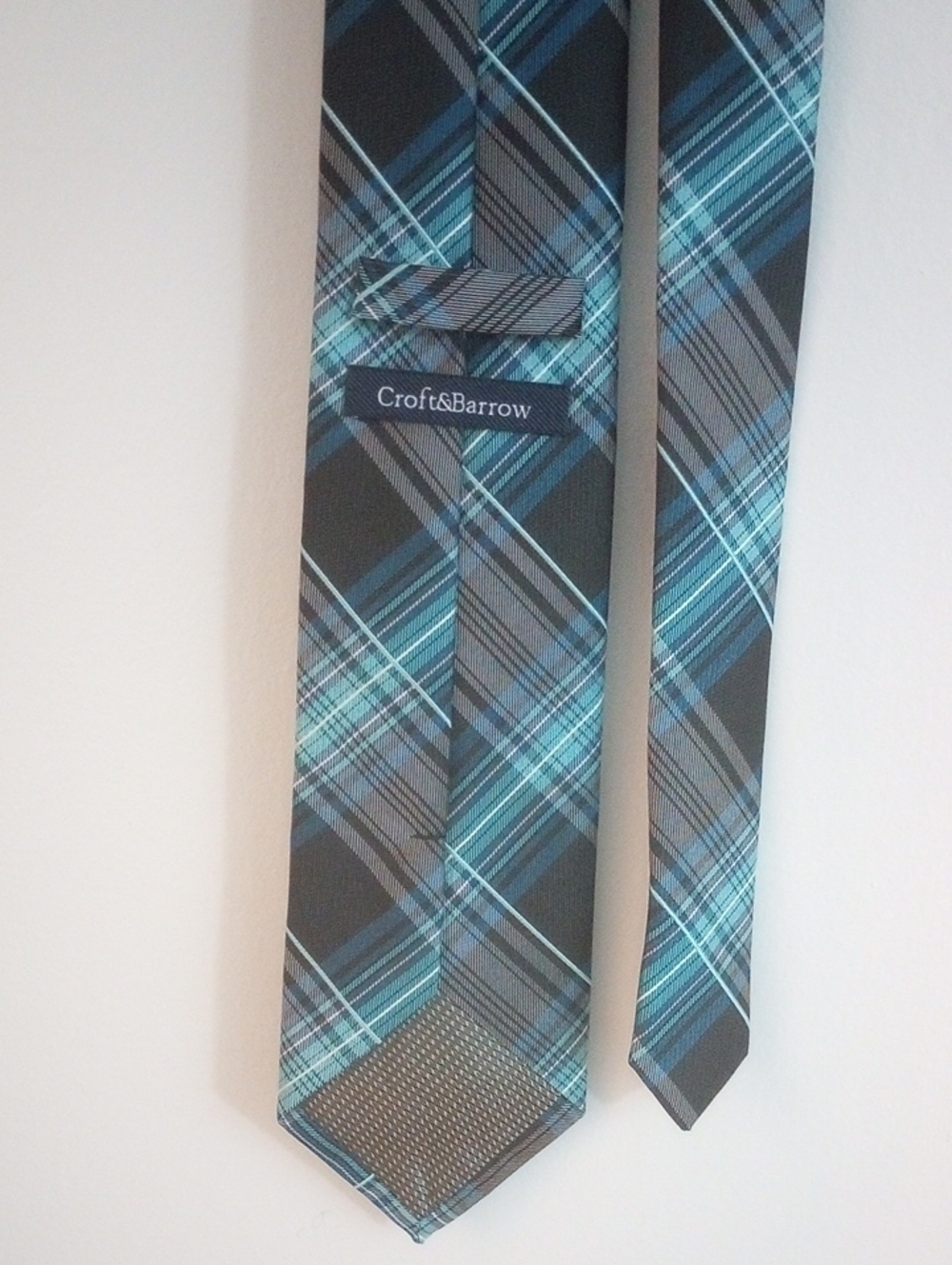 croft & barrow Plaid Teal, Blue and Gray Tie